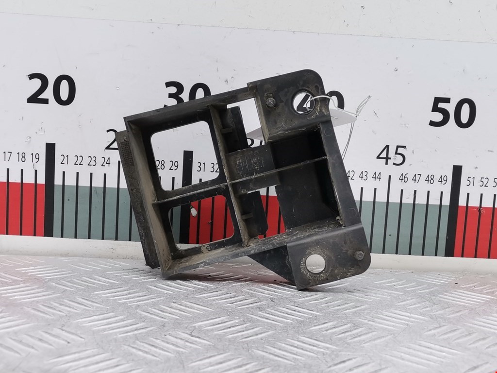 Кронштейн переднего бампера левый VOLKSWAGEN Crafter 2006-2016