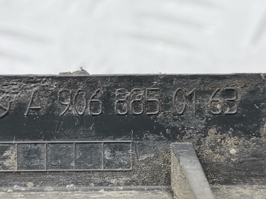 Кронштейн переднего бампера левый VOLKSWAGEN Crafter 2006-2016