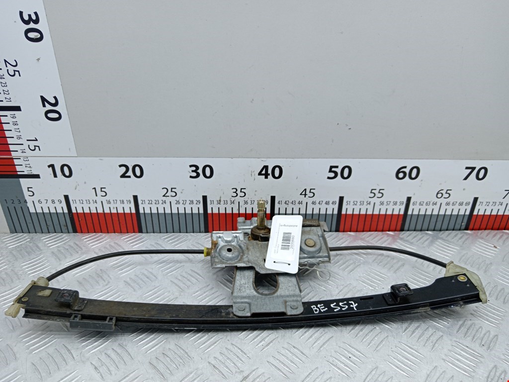 Стеклоподъемник задний правый VOLKSWAGEN Golf III 1991-1997