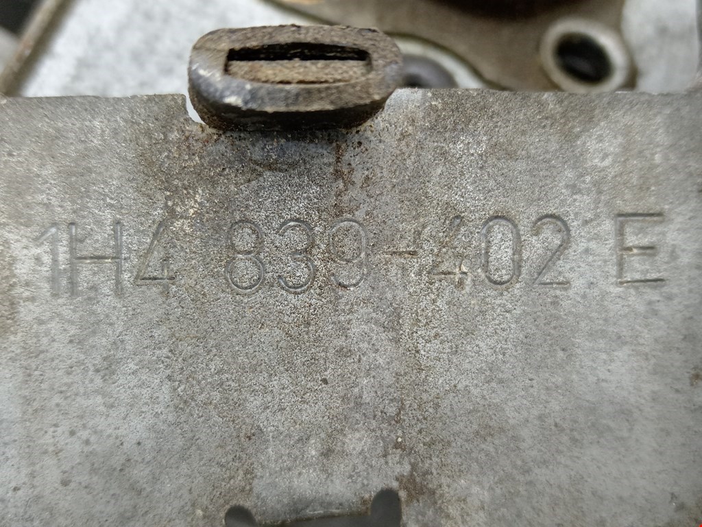 Стеклоподъемник задний правый VOLKSWAGEN Golf III 1991-1997