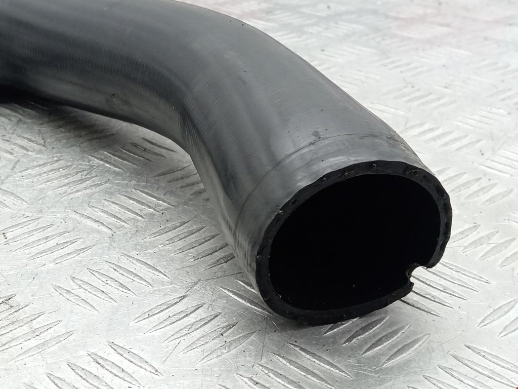 Патрубок интеркулера OPEL Omega B 1994-2004