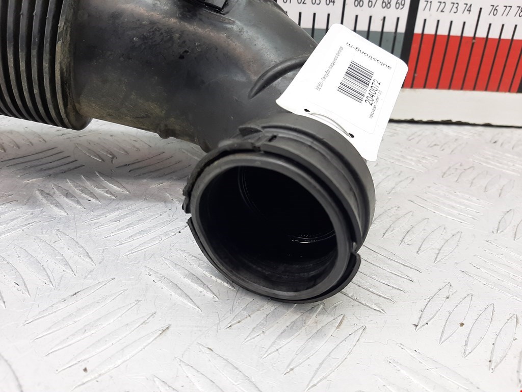 Патрубок воздушного фильтра VOLKSWAGEN Crafter 2006-2016