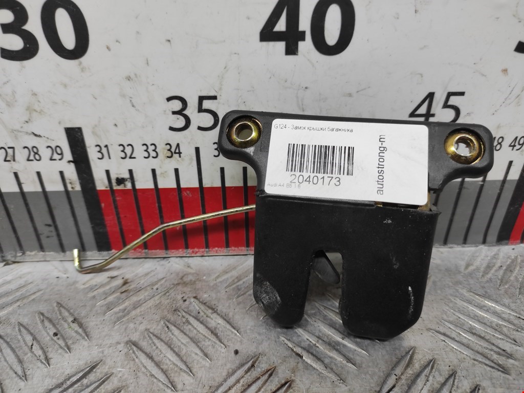 Замок багажника (крышки двери) AUDI A4 B5 1995-2001