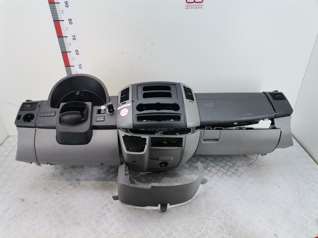 Торпедо VOLKSWAGEN Crafter 2006-2016