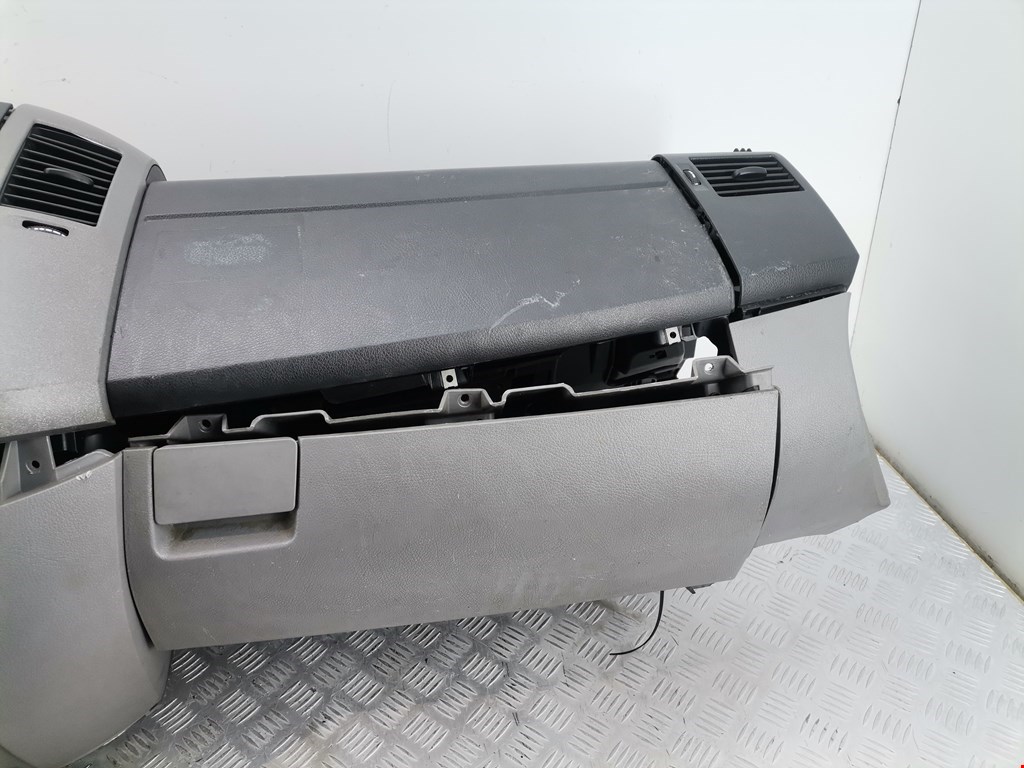 Торпедо VOLKSWAGEN Crafter 2006-2016