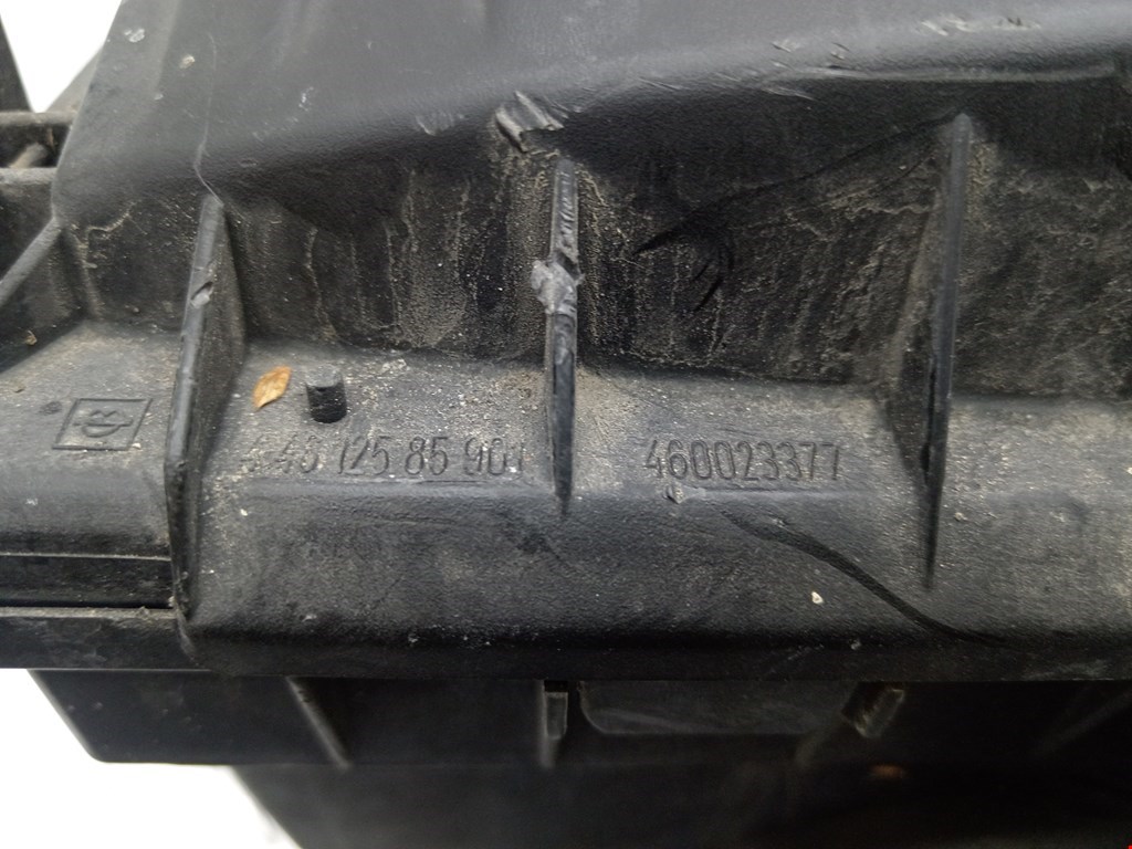 Корпус воздушного фильтра OPEL Corsa C 2000-2006