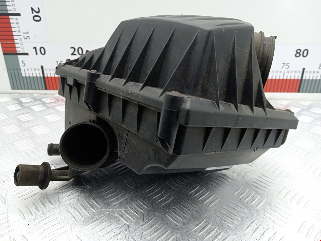 Корпус воздушного фильтра OPEL Combo C 2001-2011