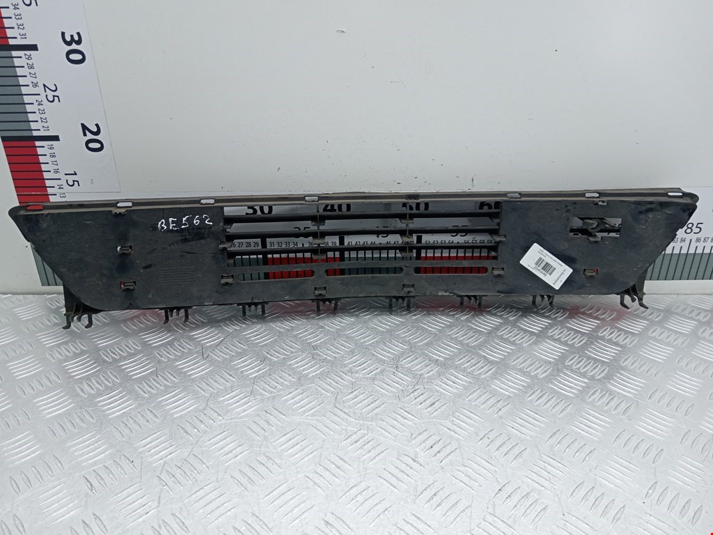 Решетка в бампер OPEL Corsa C 2000-2006