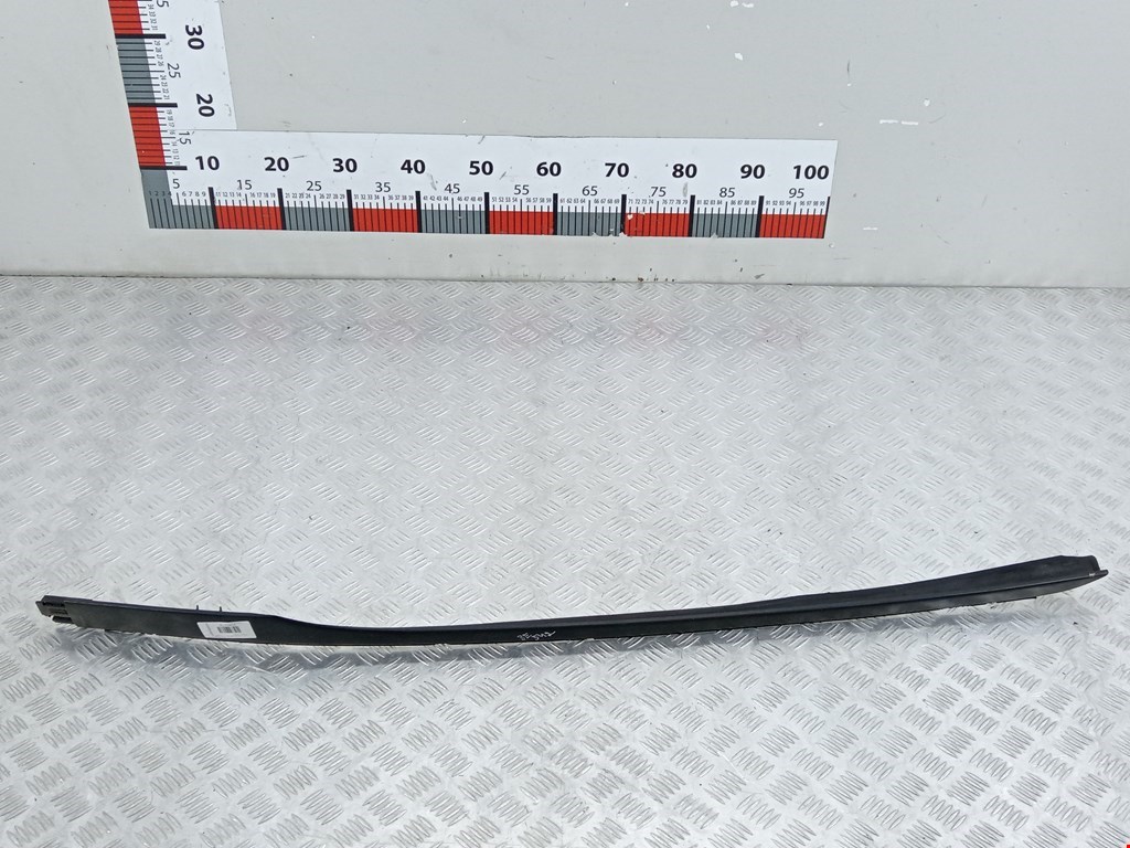 Накладка (молдинг) лобового стекла Opel Zafira A (1999-2006)