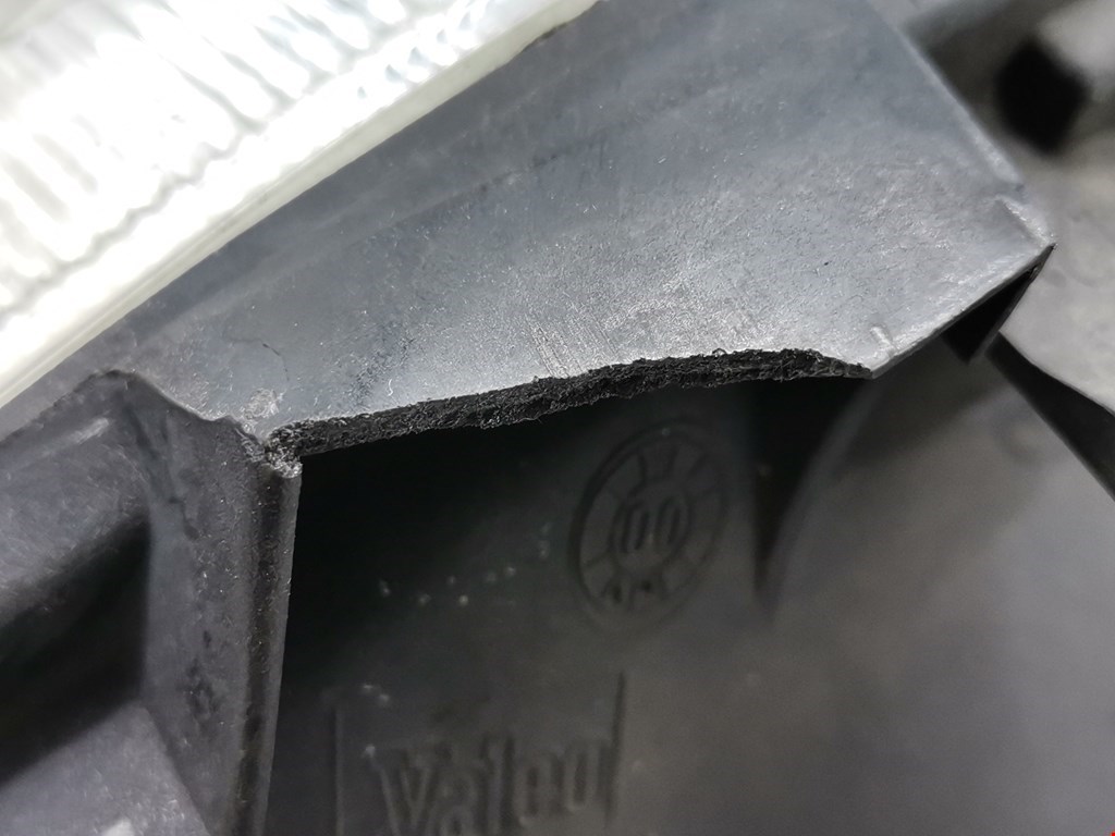 Фара левая VOLKSWAGEN Golf IV 1997-2003