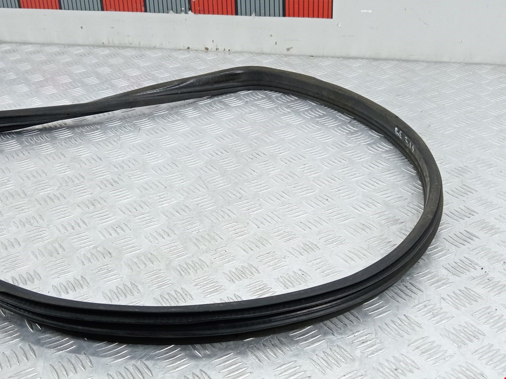 Уплотнитель двери OPEL Combo C 2001-2011