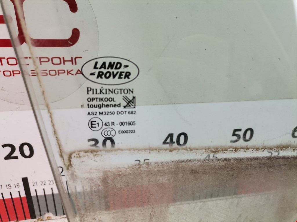 Стекло двери переднее правое LAND ROVER Range Rover Sport 2005-2013