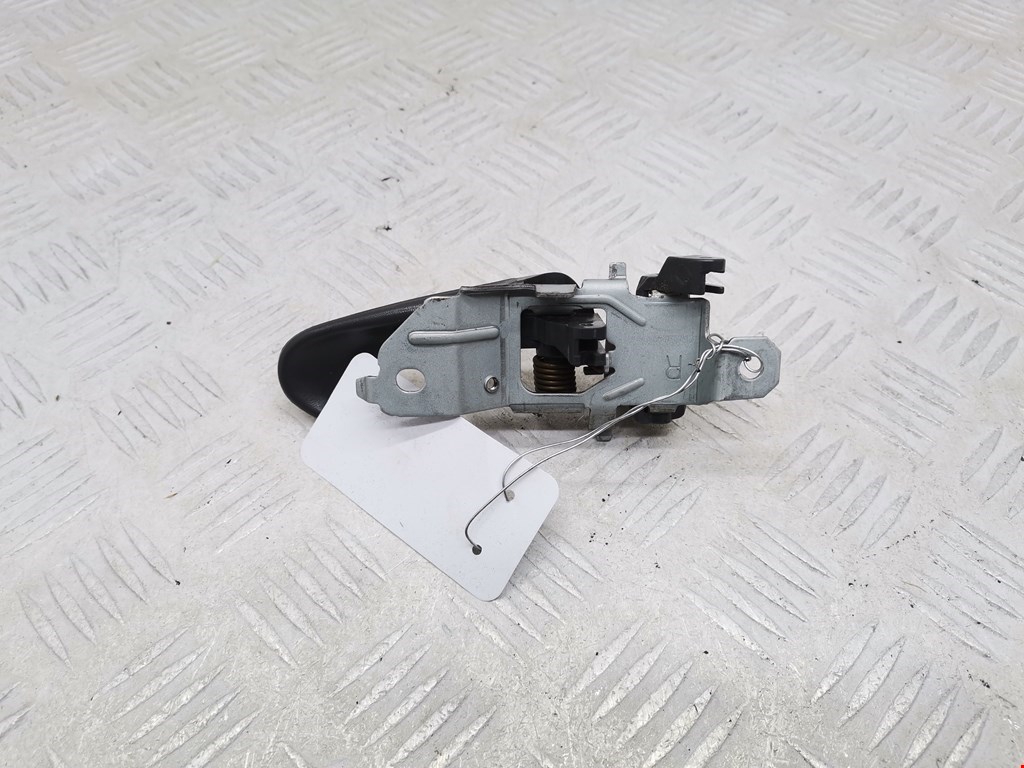 Ручка дверная задняя внутренняя правая MITSUBISHI Pajero Sport 1998-2008