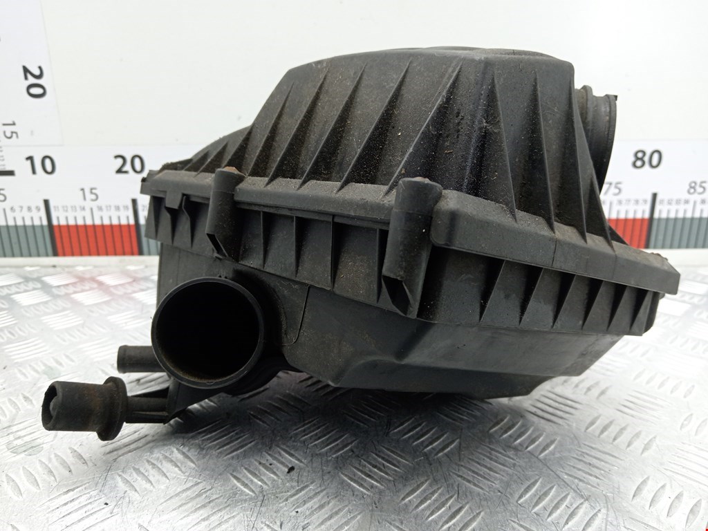 Корпус воздушного фильтра OPEL Combo C 2001-2011