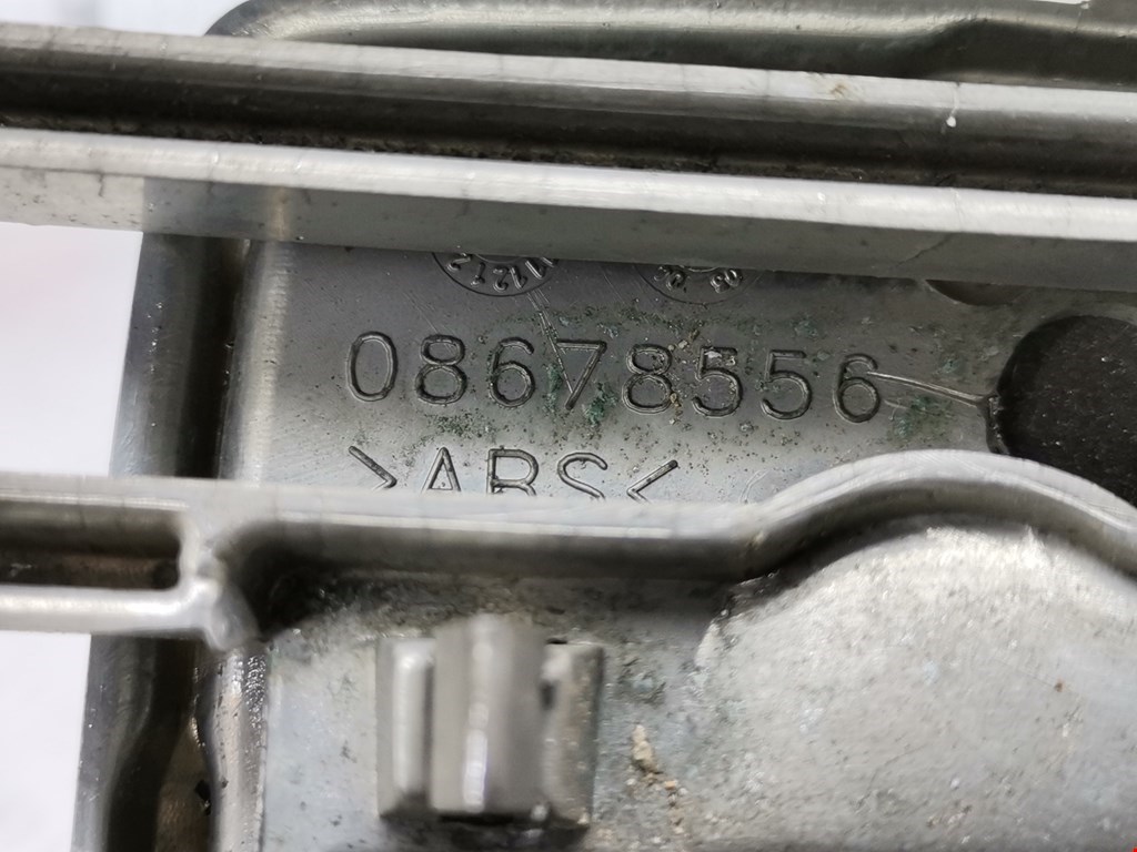 Решетка радиатора VOLVO V50 I 2004-2012