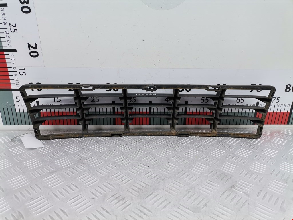 Решетка в бампер VOLVO V50 I 2004-2012