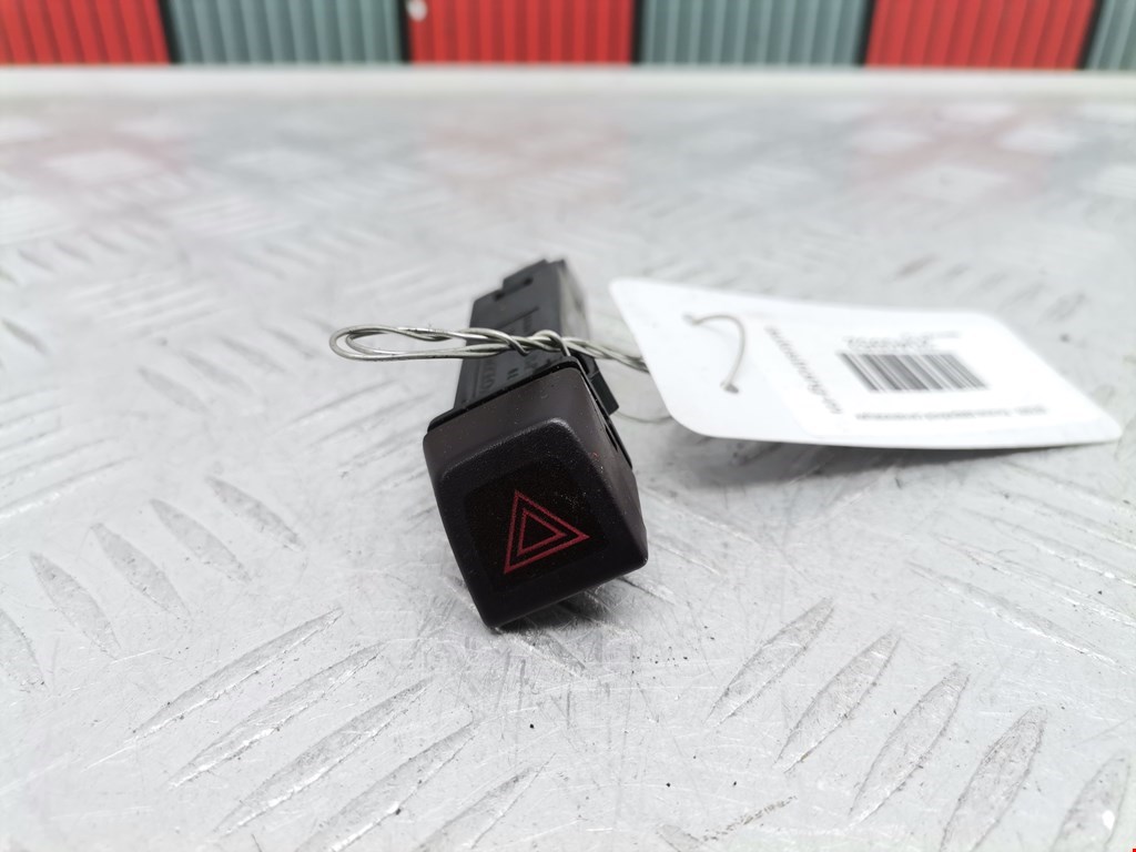 Кнопка аварийной сигнализации (аварийки) VOLVO V50 I 2004-2012