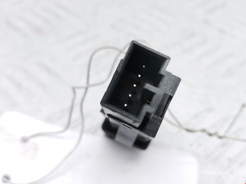 Кнопка аварийной сигнализации (аварийки) VOLVO V50 I 2004-2012