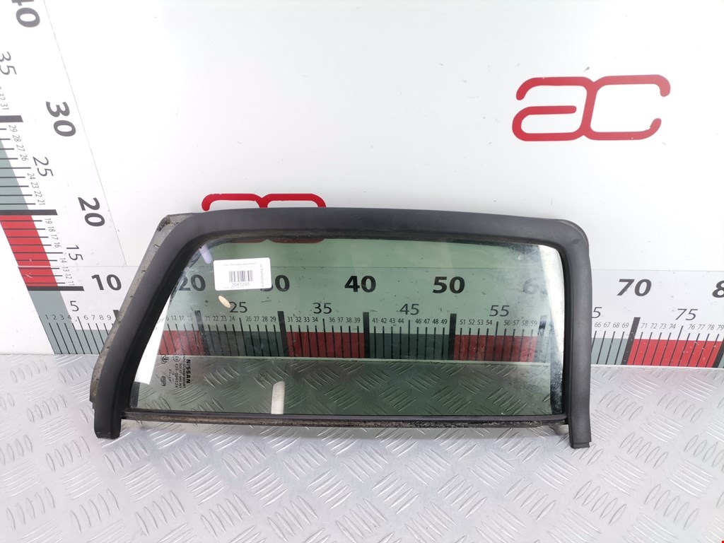 Стекло двери заднее правое NISSAN Navara III D40 2005-2015