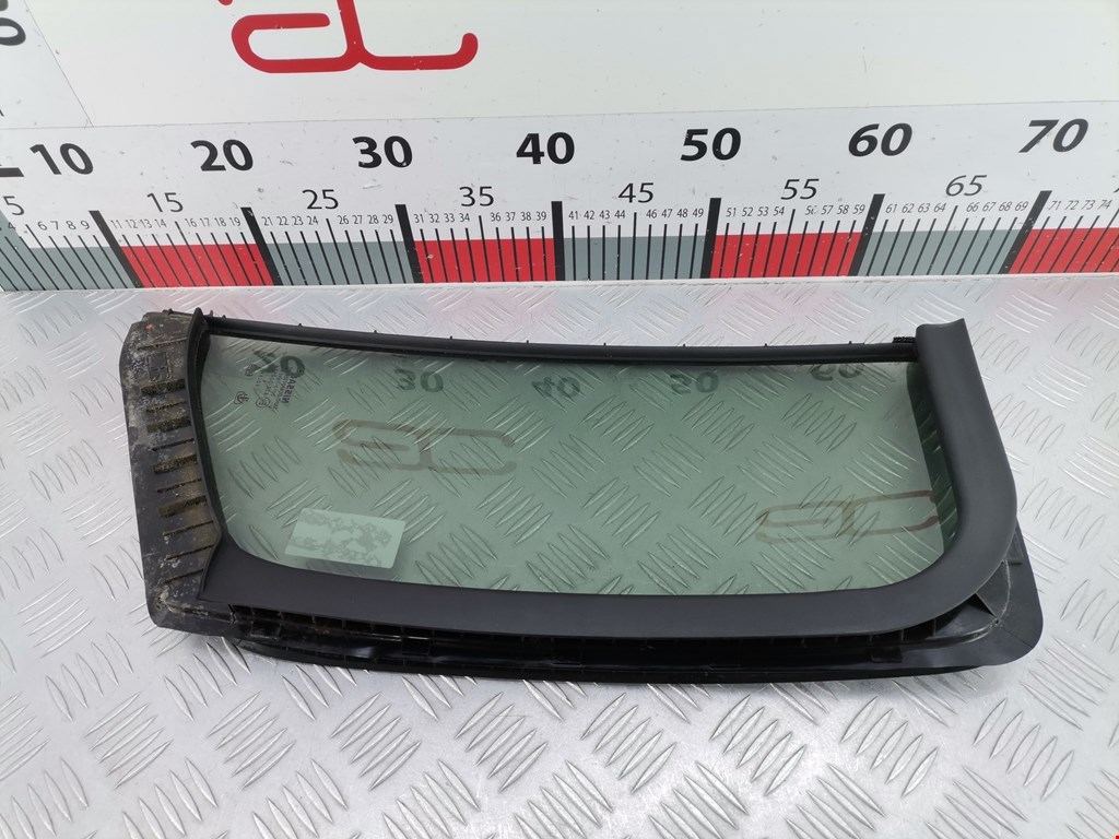 Стекло двери заднее правое NISSAN Navara III D40 2005-2015