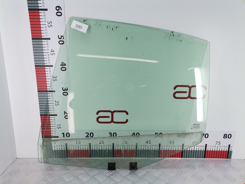 Стекло двери заднее левое RENAULT Megane I 1996-2002