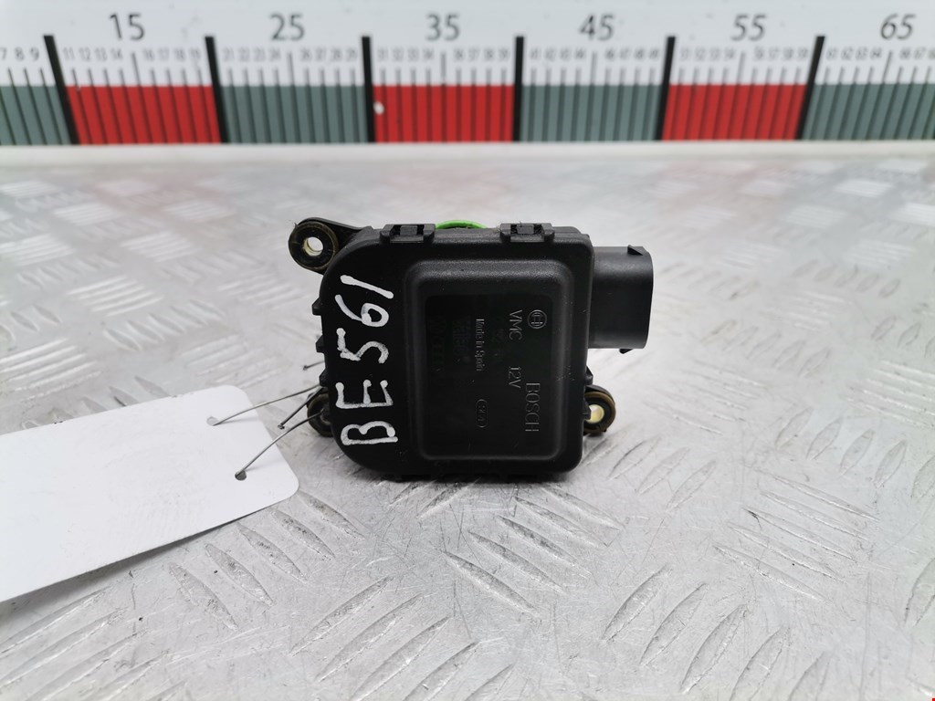 Моторчик заслонки печки VOLKSWAGEN Golf IV 1997-2003