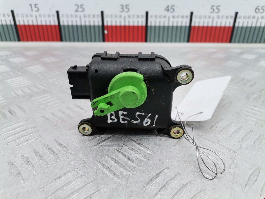 Моторчик заслонки печки VOLKSWAGEN Golf IV 1997-2003