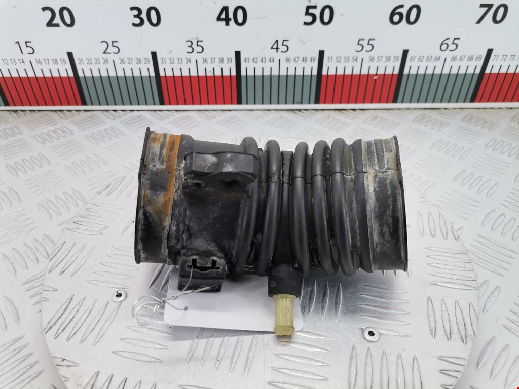 Патрубок воздушного фильтра (гофра инжектора) Mazda 6 GG (2002-2008)