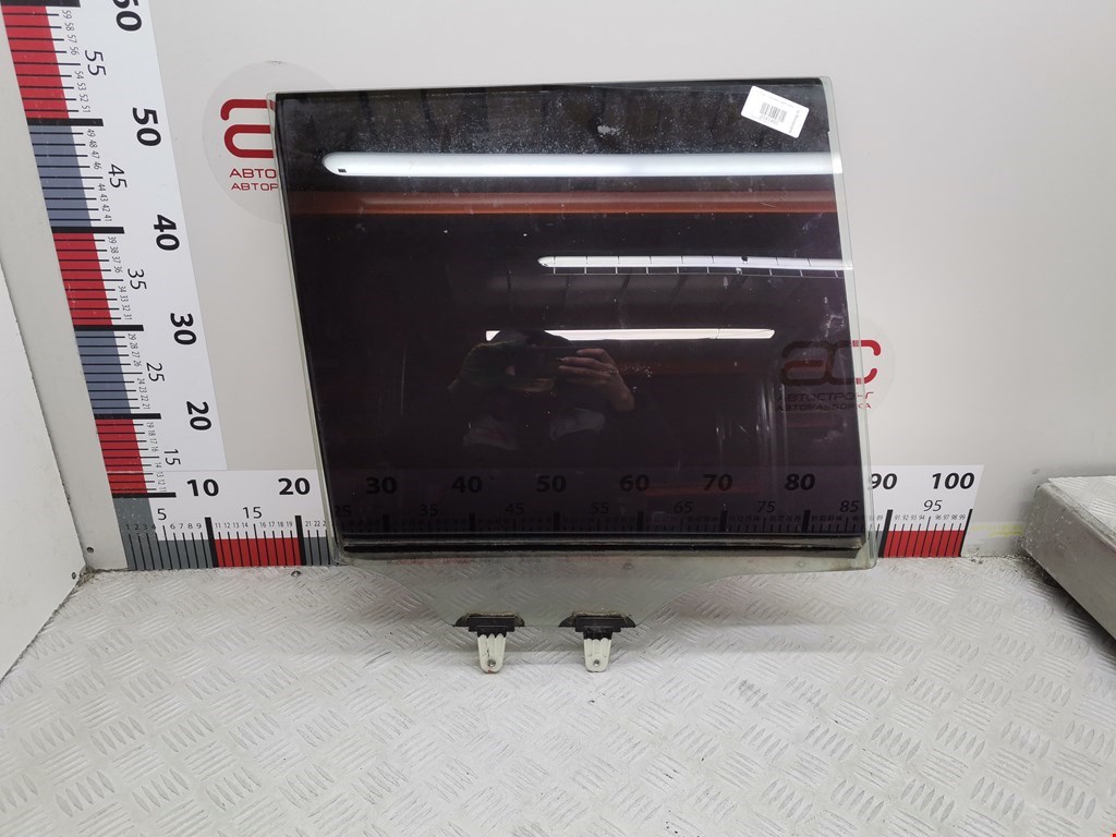 Стекло двери заднее правое SUZUKI Grand Vitara 2005-2015