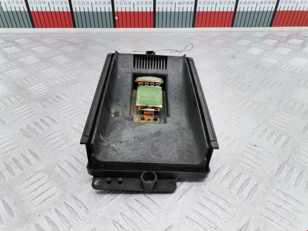 Резистор отопителя (сопротивление печки) VOLKSWAGEN Golf IV 1997-2003
