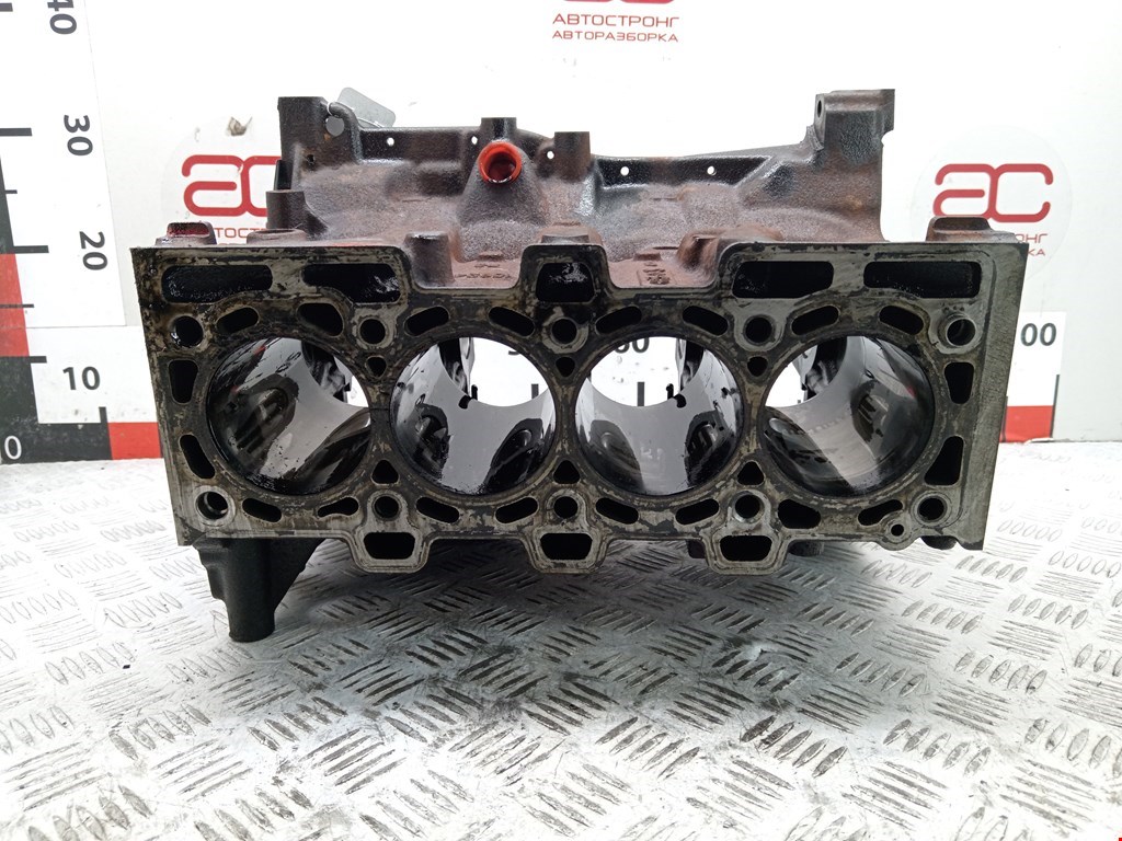 Блок цилиндров NISSAN Almera N16 2000-2006