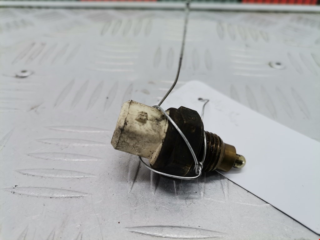 Датчик включения заднего хода PEUGEOT 406 1995-1999