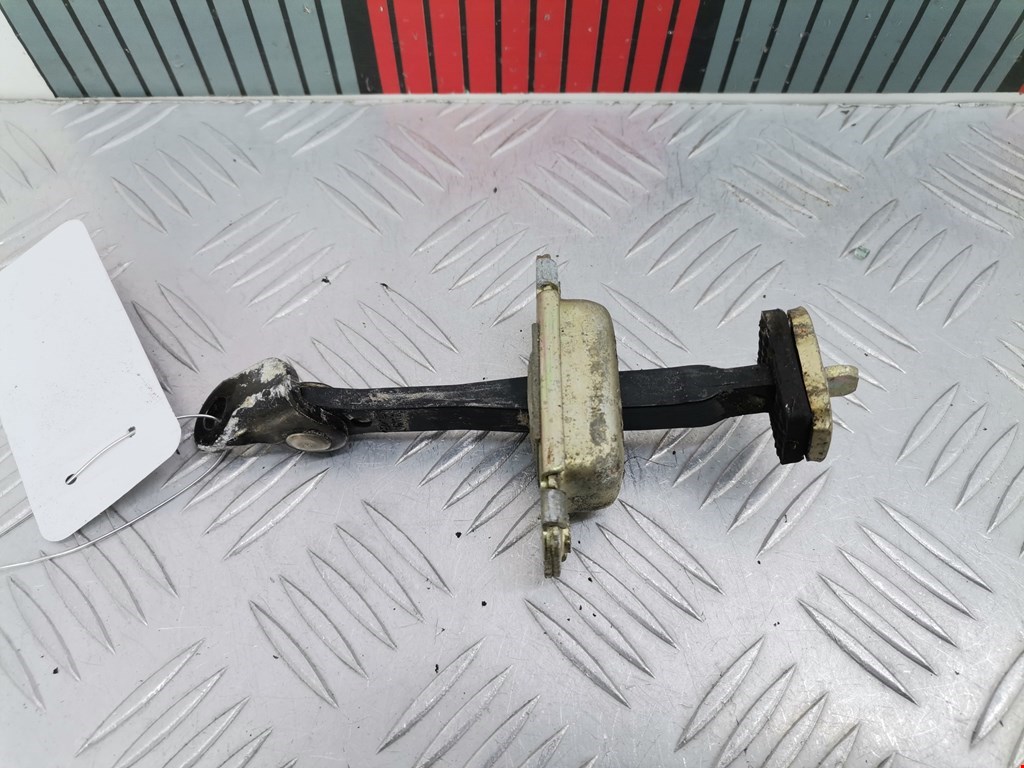 Ограничитель открывания двери KIA Magentis 2000-2006