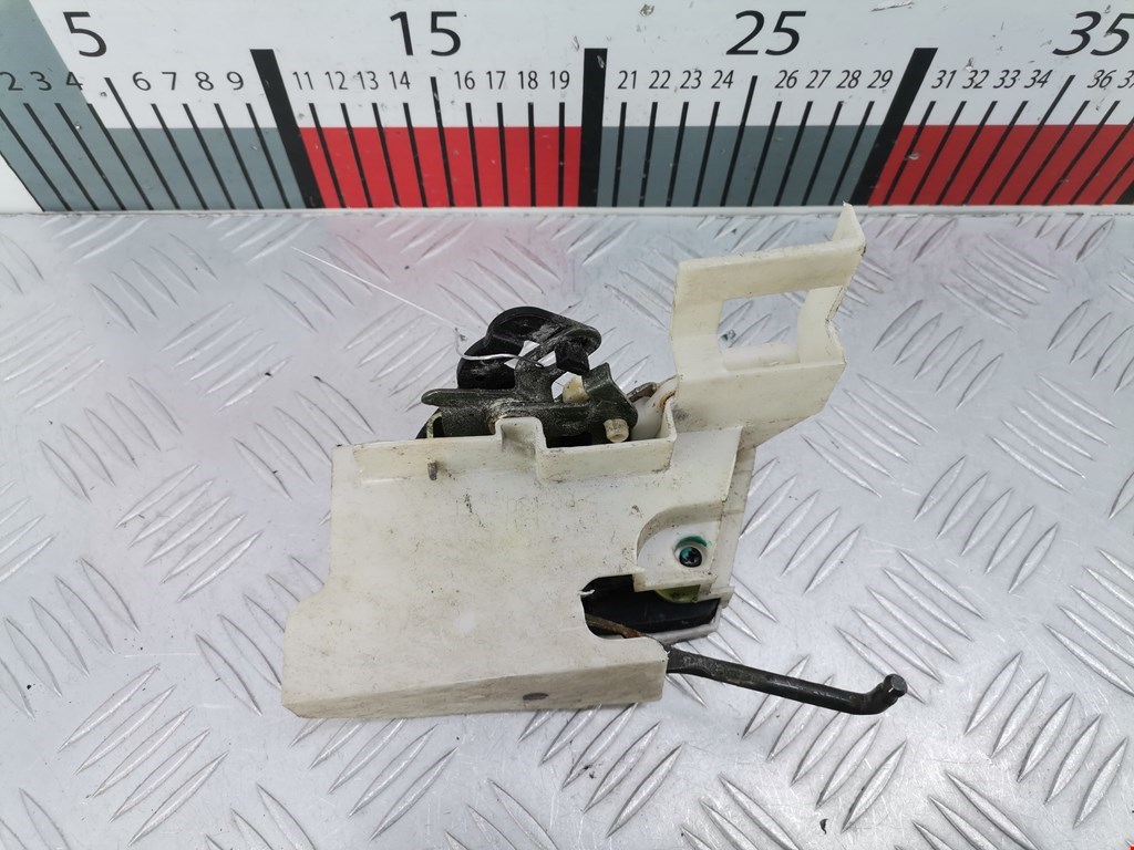 Замок двери задней левой KIA Magentis 2000-2006