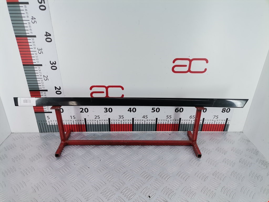 Накладка декоративная (молдинг) двери задней левой Audi A6 C5 (1997-2005)