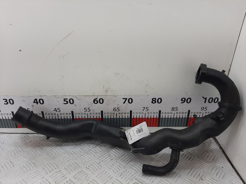 Патрубок интеркулера RENAULT Trafic II 2001-2014