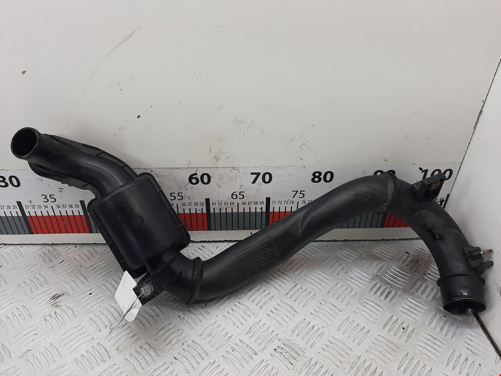 Патрубок интеркулера RENAULT Trafic II 2001-2014