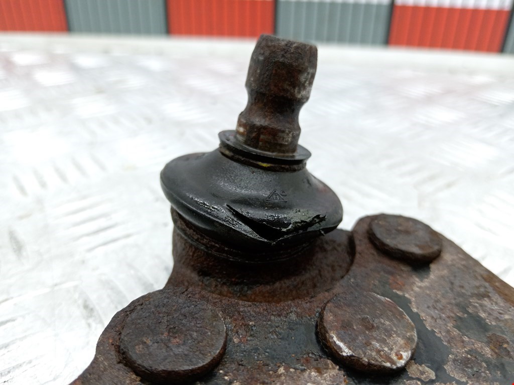 Рычаг передний правый OPEL Corsa C 2000-2006