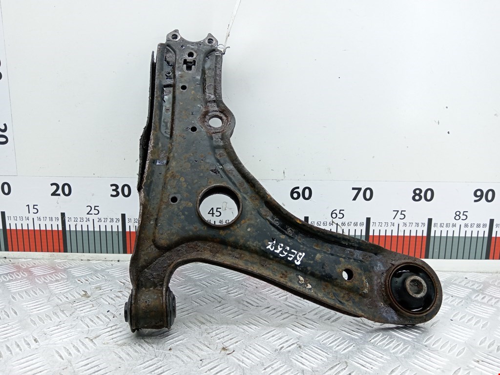 Рычаг передний левый VOLKSWAGEN Golf III 1991-1997