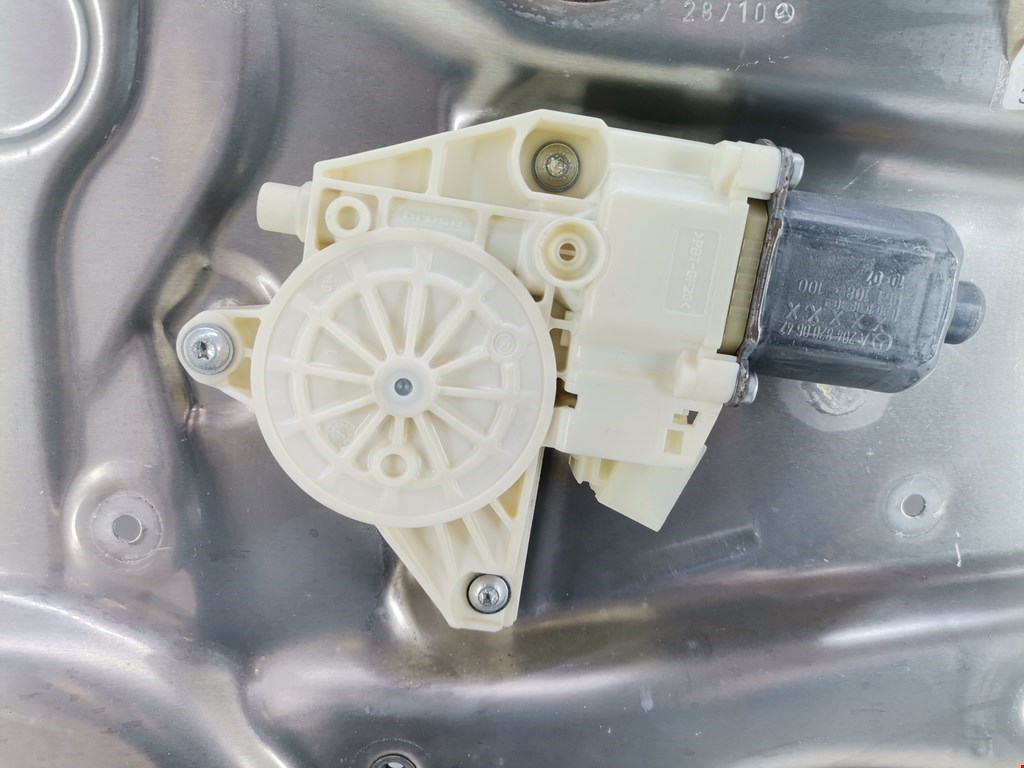 Стеклоподъемник задний правый MERCEDES-BENZ E-Class W212, S212, C207 2009-2016