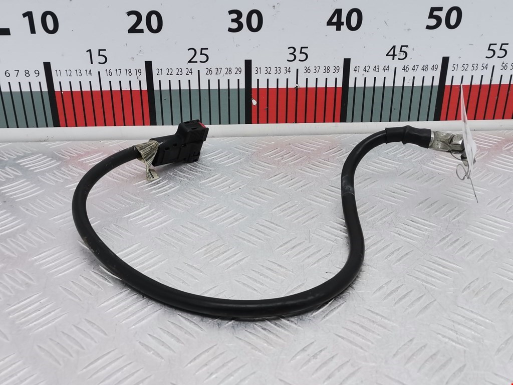 Клемма аккумулятора (минус) - VOLKSWAGEN Crafter 2006-2016