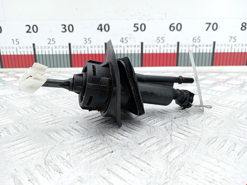 Цилиндр сцепления главный VOLVO V50 I 2004-2012