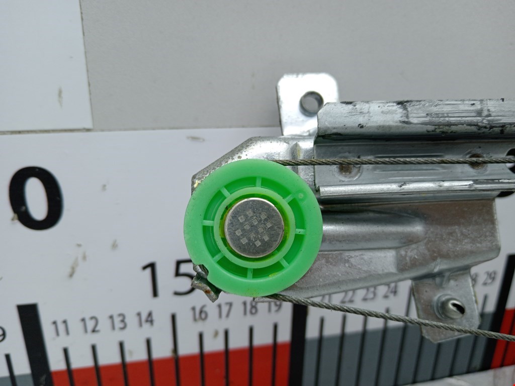 Стеклоподъемник задний левый OPEL Omega B 1994-2004