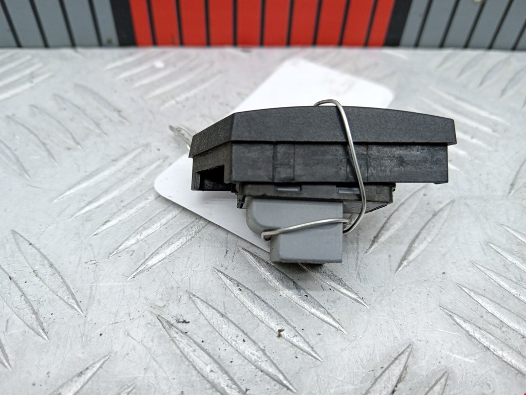 Кнопка центрального замка SEAT Cordoba 2002-2009