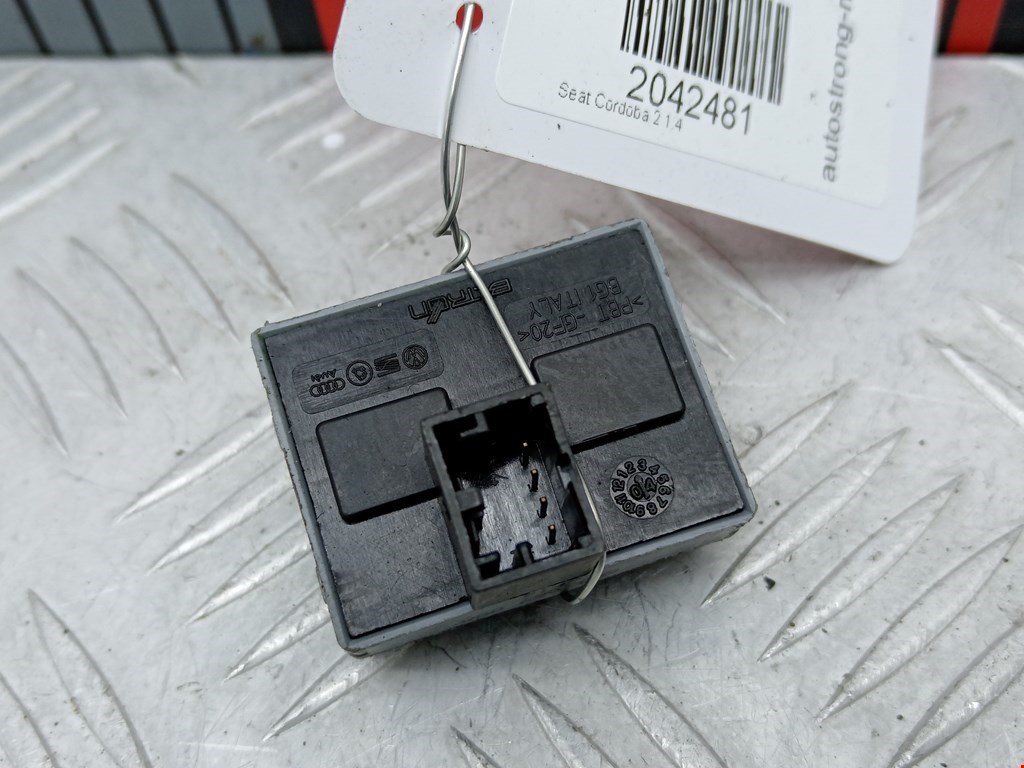 Блок управления стеклоподъемниками SEAT Cordoba 2002-2009