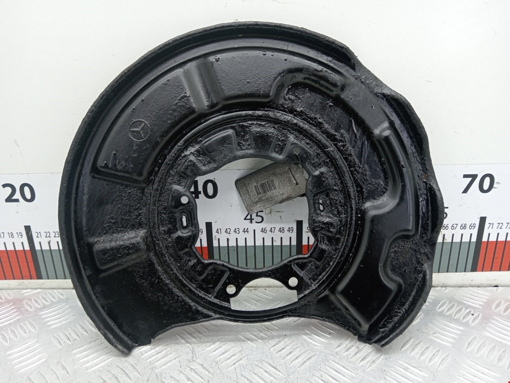 Кожух защитный тормозного диска Mercedes E-Class (W211) (2002-2009)