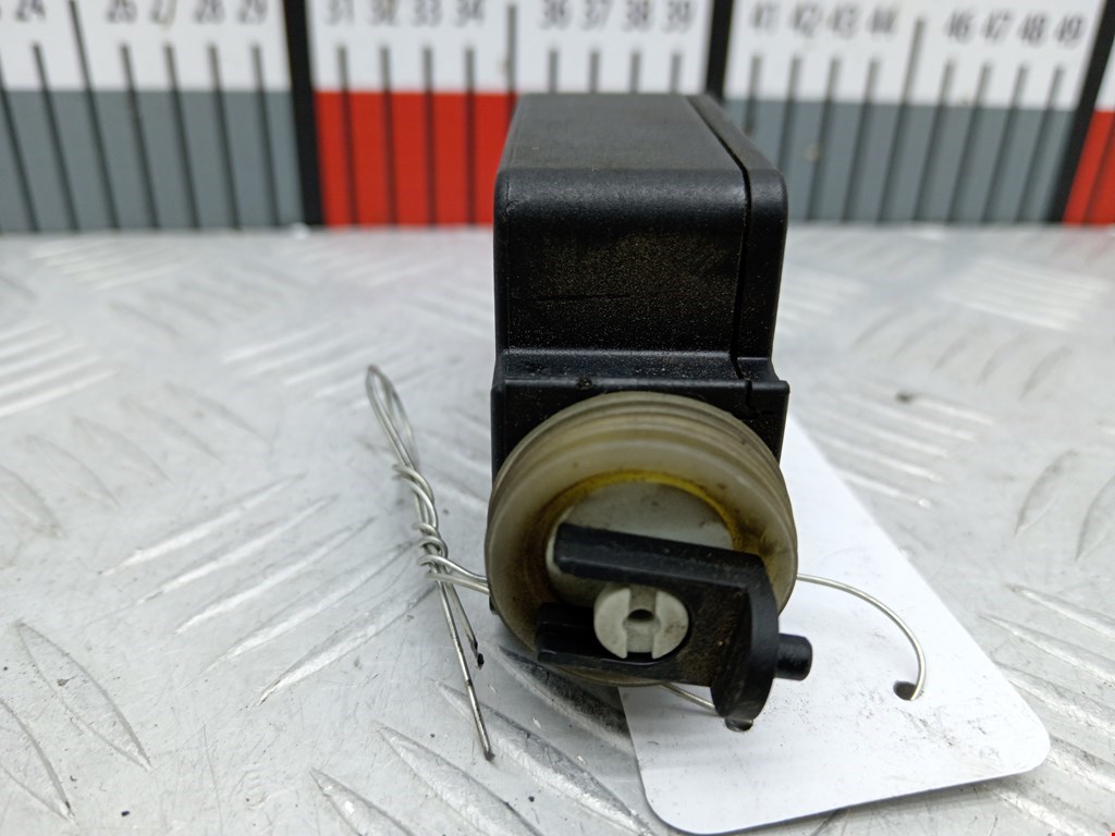 Активатор замка двери OPEL Combo C 2001-2011