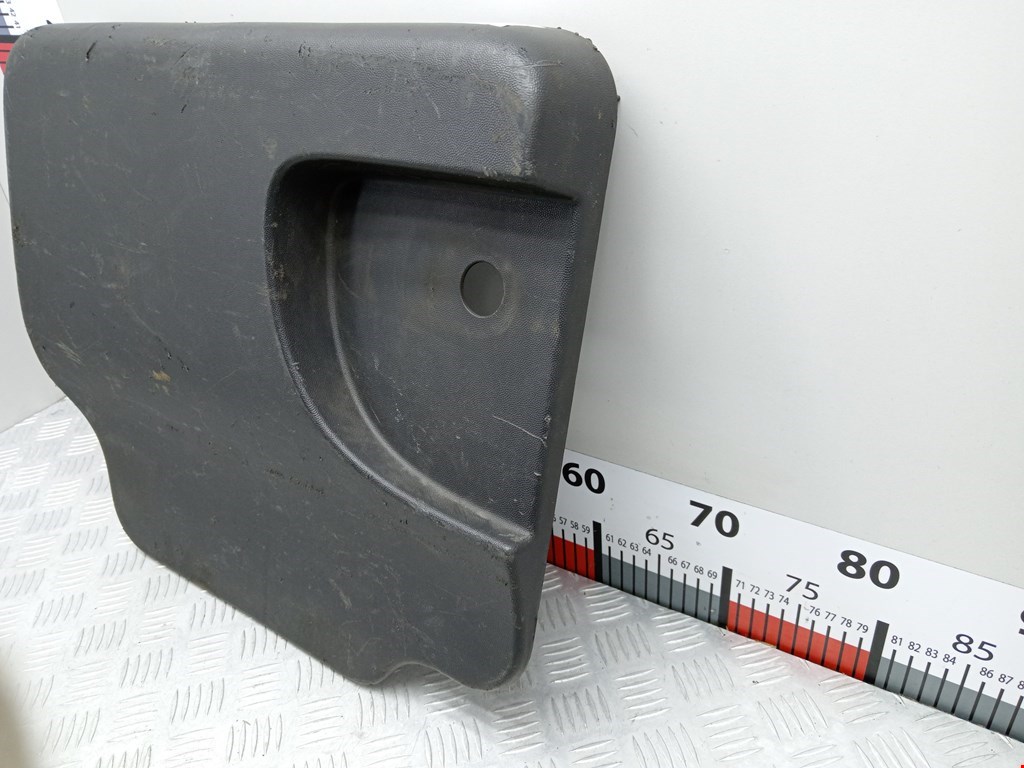 Обшивка двери задняя правая OPEL Combo C 2001-2011