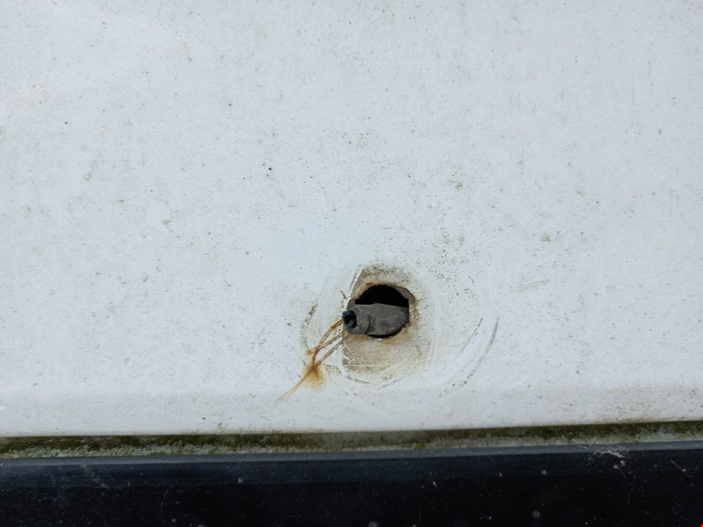 Бампер задний OPEL Combo C 2001-2011