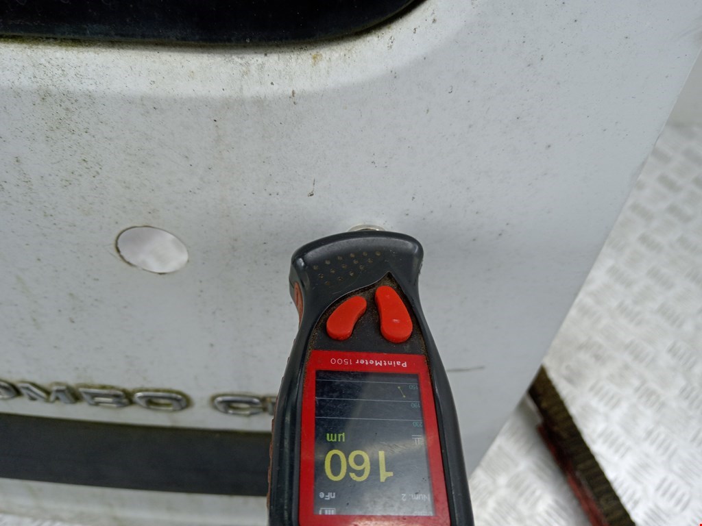 Бампер задний OPEL Combo C 2001-2011